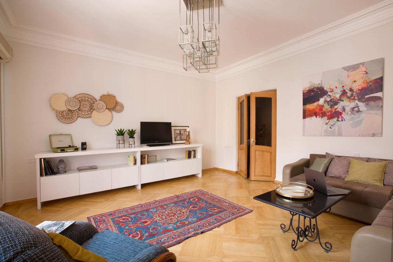 Hotelise I Our-Yard Apartment Єреван Екстер'єр фото